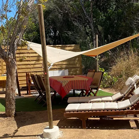 Isolella A 50 M De La