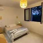 Isolella A 50 M De La *