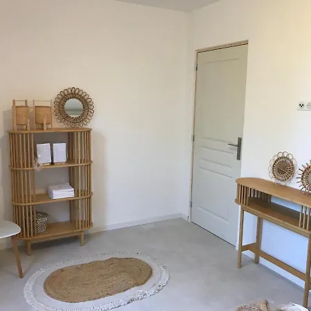 Vakantiehuis Isolella A 50 M De La *