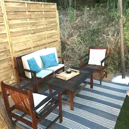 Isolella A 50 M De La * Pietrosella